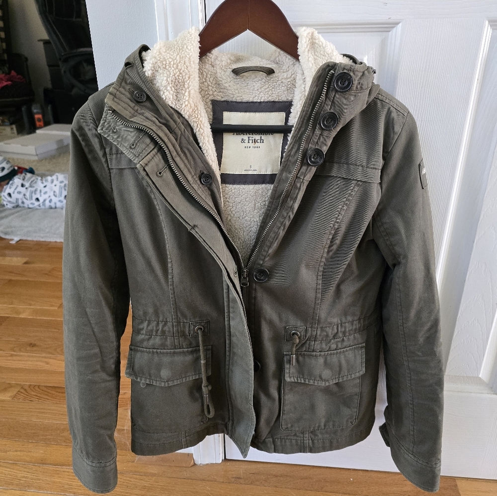 Abercrombie & Fitch Olive Green Sherpa Lined Military Hooded Parka Coat Size SM